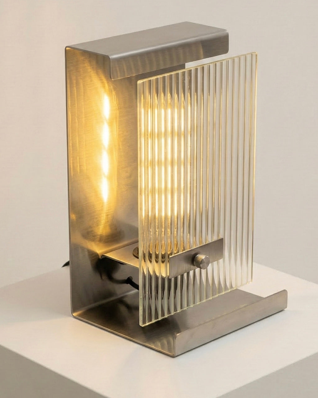 Bifrost table lamp