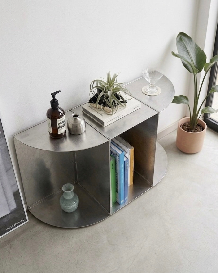 Arc Shelf