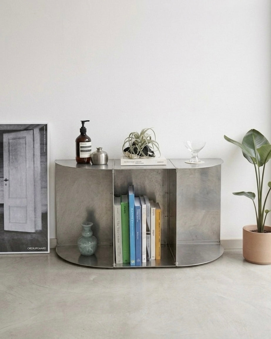 Arc Shelf